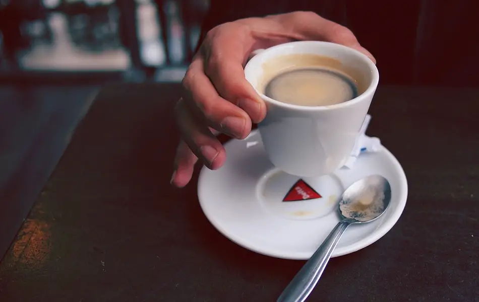 ทำไมกาแฟดำถึงมีรสชาติขม