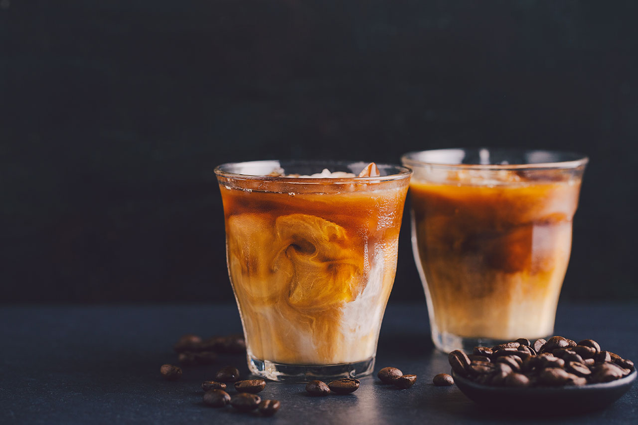 iced coffee กับ Cold Brew ต่างกันอย่างไร ข้อแตกต่าง Cold Brew และ Iced Coffee ข้อแตกต่าง Cold Brew และ Iced Coffee
