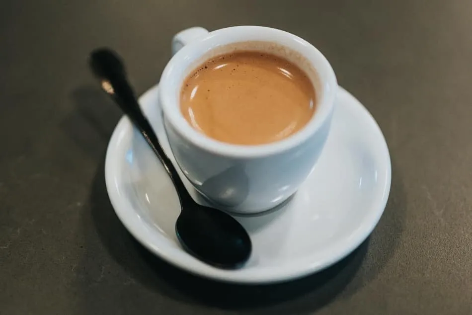 กาแฟที่มีคาเฟอีนน้อย คือกาแฟชนิดใด ?
