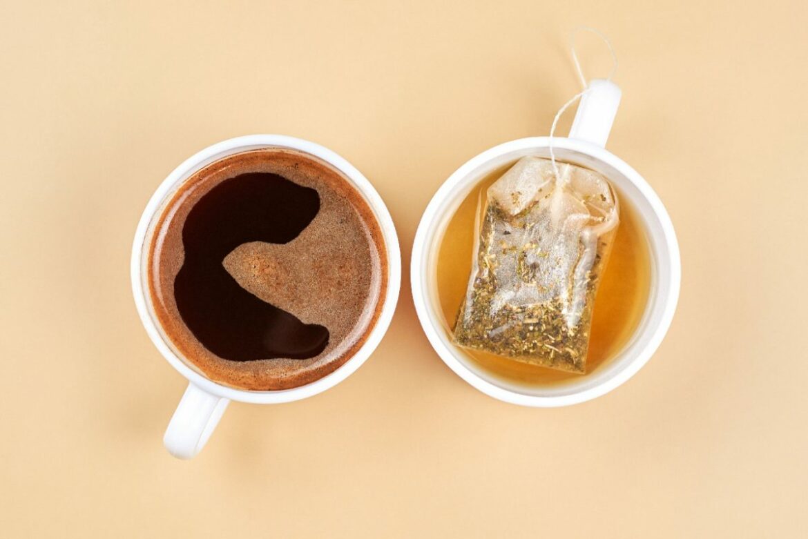 ดื่มชาเขียวดีกว่าดื่มกาแฟ จริงหรือไม่ ?