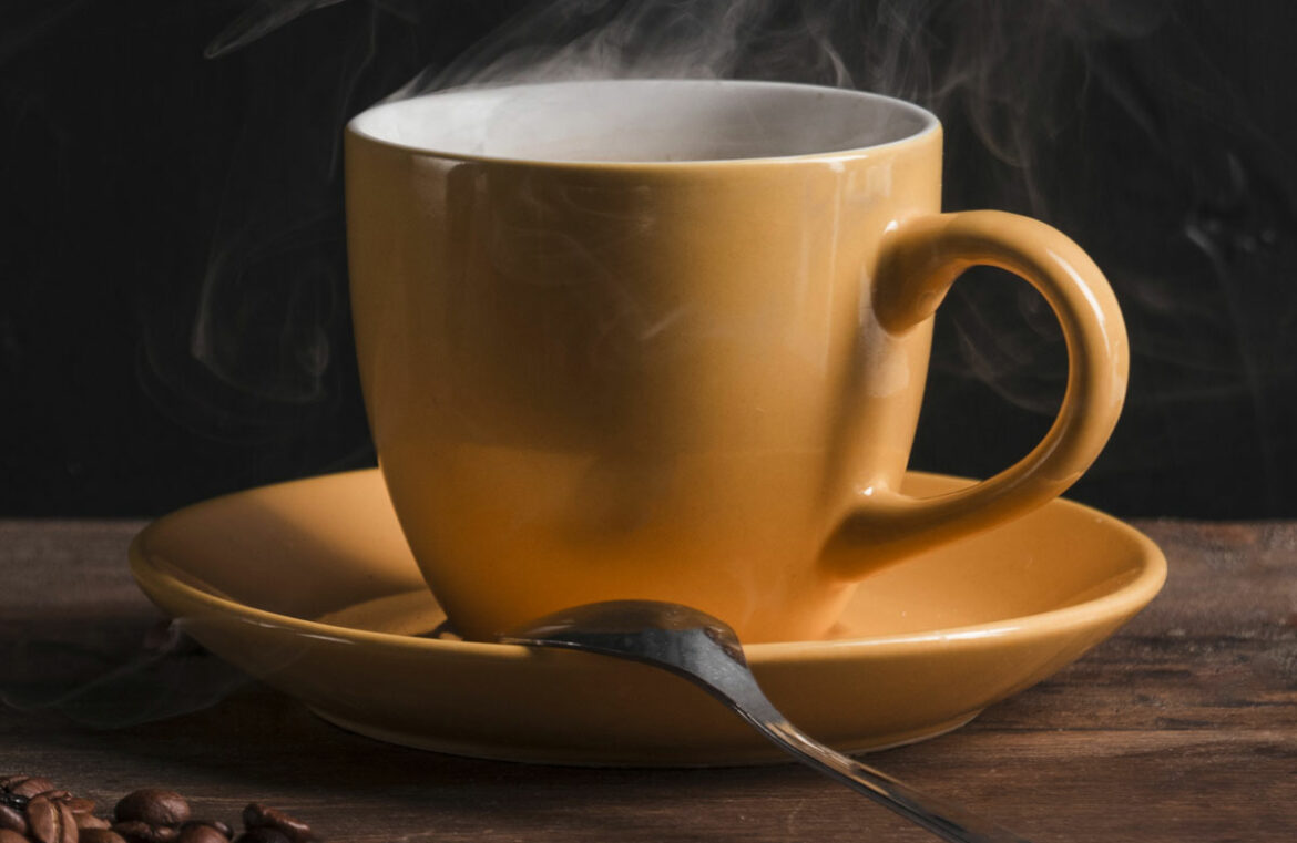 เคล็ดลับที่ดีที่สุดเพื่อให้กาแฟของคุณร้อนตลอดวัน