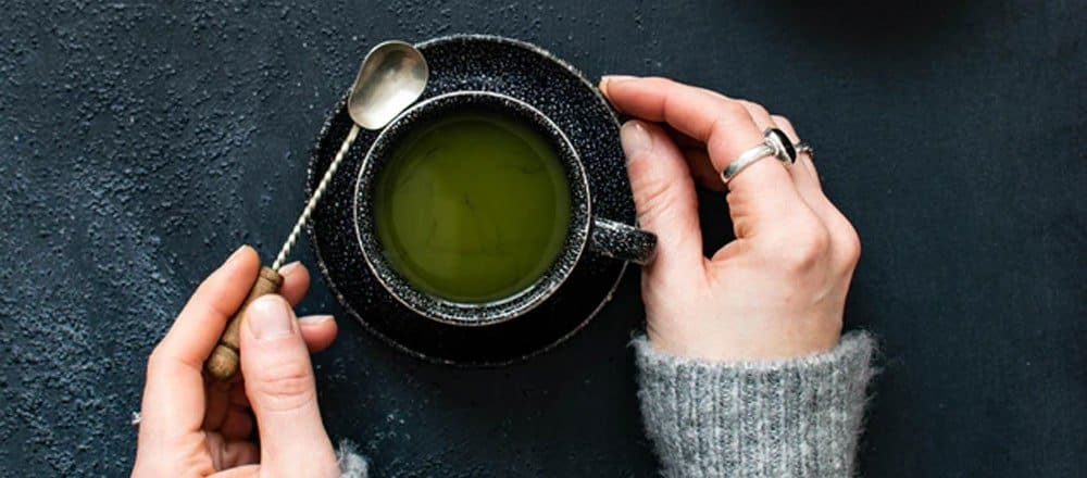 เวลาที่ดีที่สุดในการดื่มชาเขียวคือเมื่อใด? ดื่มชาเขียวเวลาใด