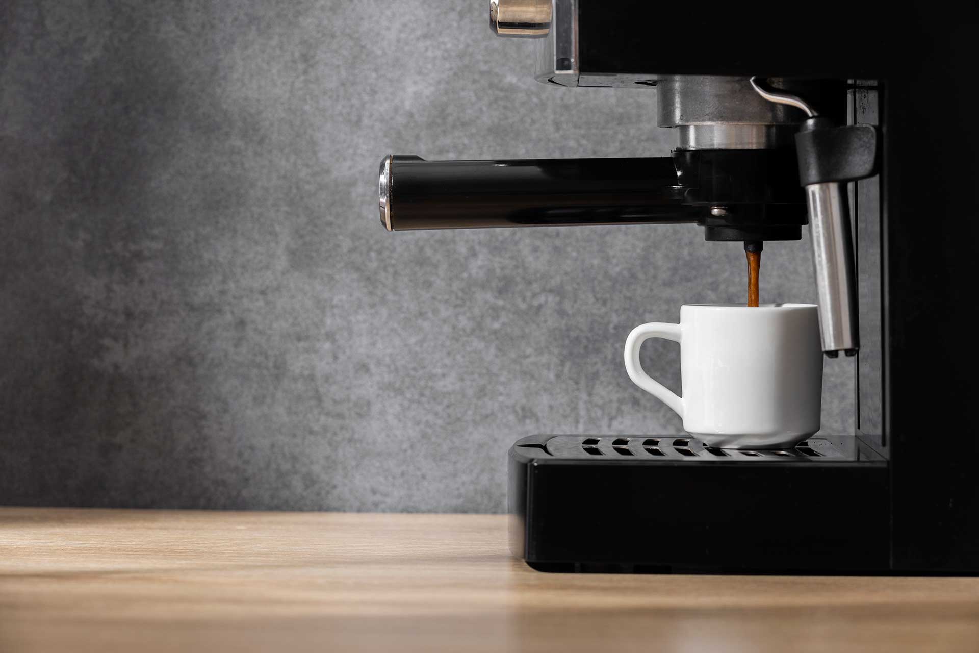 Espresso Machine vs Nespresso